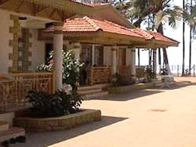 Golden Swan Beach Resort Murūd Zewnętrze zdjęcie